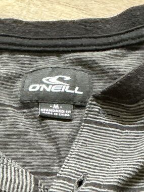 O'Neill Men's Striped Henley in Black and Gray